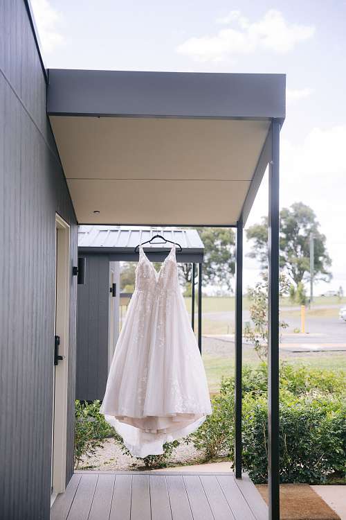 Bride's getting ready at Bimbadgen Palmers Lane