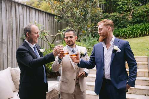 Bride & Groom get ready for the wedding day