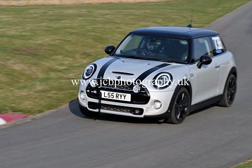 Mini Cooper S driven by Ryan Billington