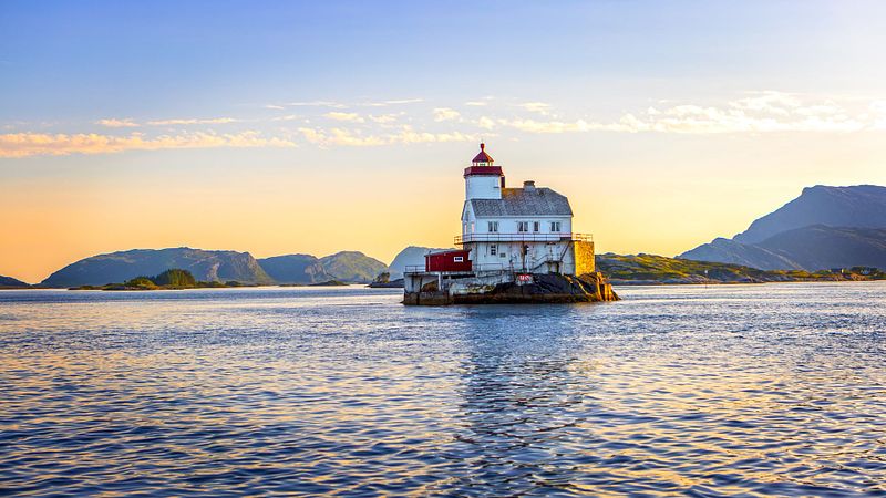 Ute heile fredag, 7. oktober