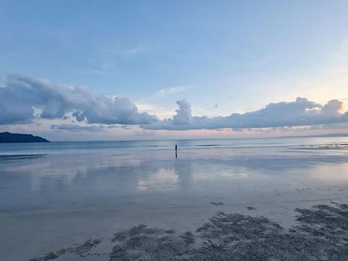 Our hand picked tropical beaches emphasise the importance of connecting with yourself in nature.