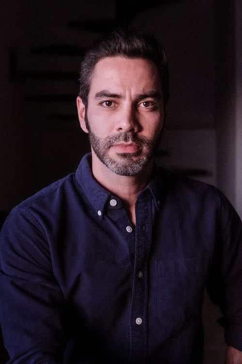 Alejandro is a writer, photographer and multimedia producer based in southern California.
