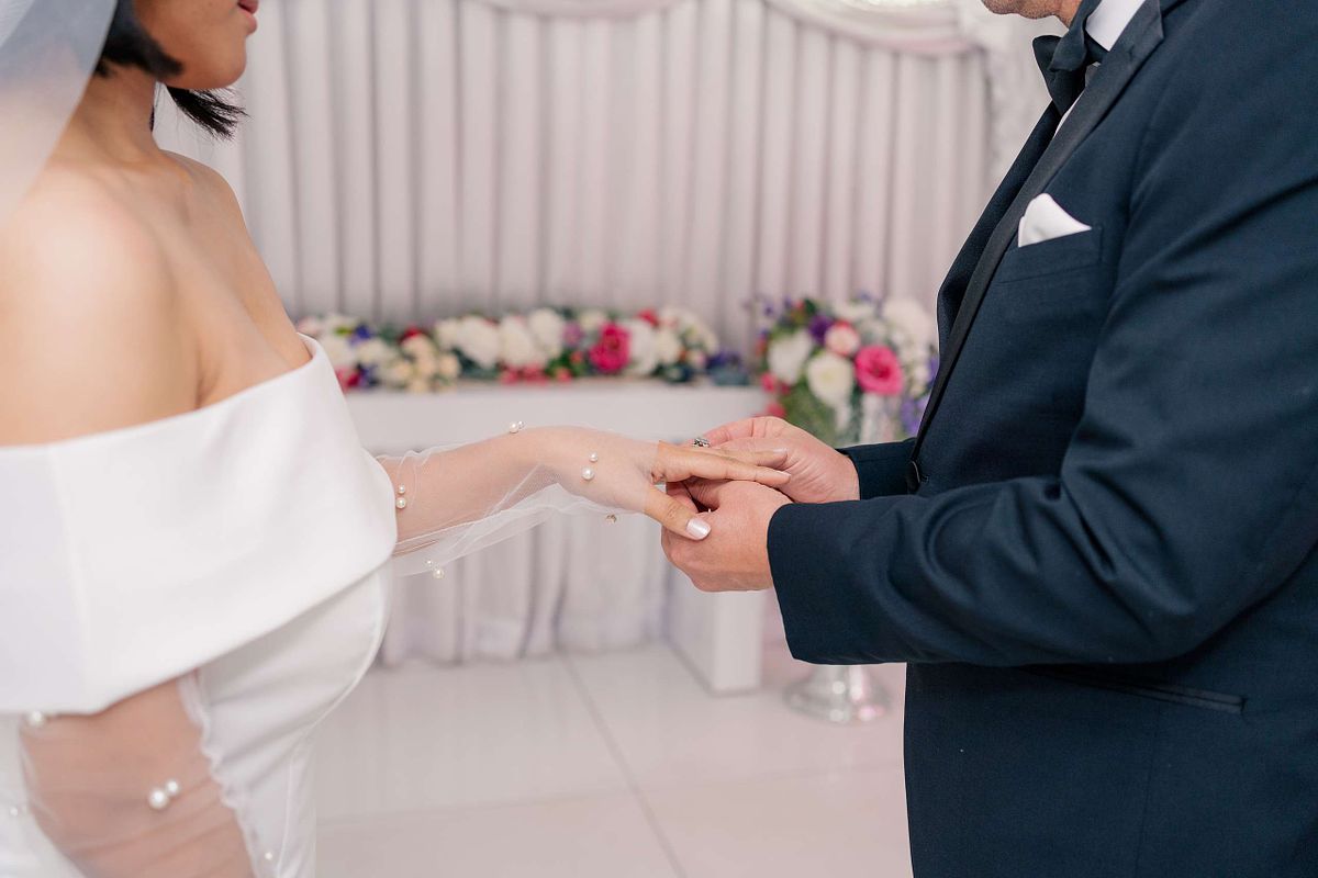 Wedding Ceremony at Little White Chapel, Las Vegas Nevada (Elopement)