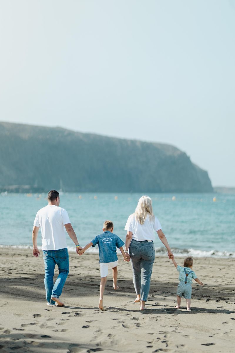 Family / Las Americas