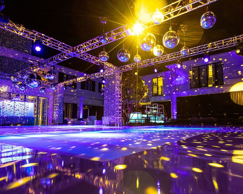 LIVE/CORPORATE EVENTS