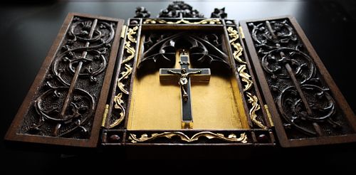 Gold Leaf on the inside of the reliquary shrine