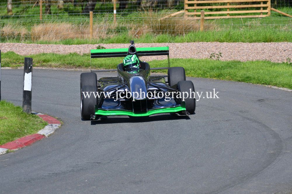 Empire Wraith driven by Robert Capper