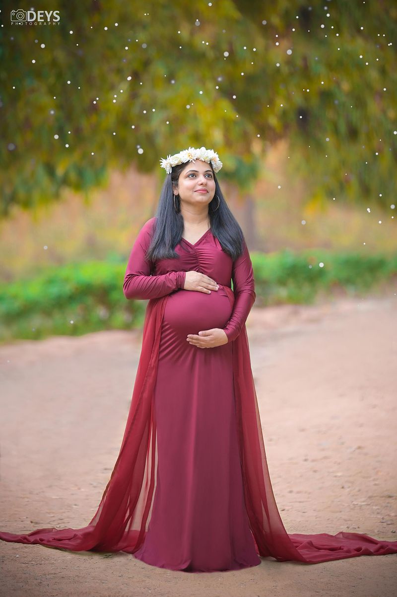 DP008 - Maroon Body Fit Gown