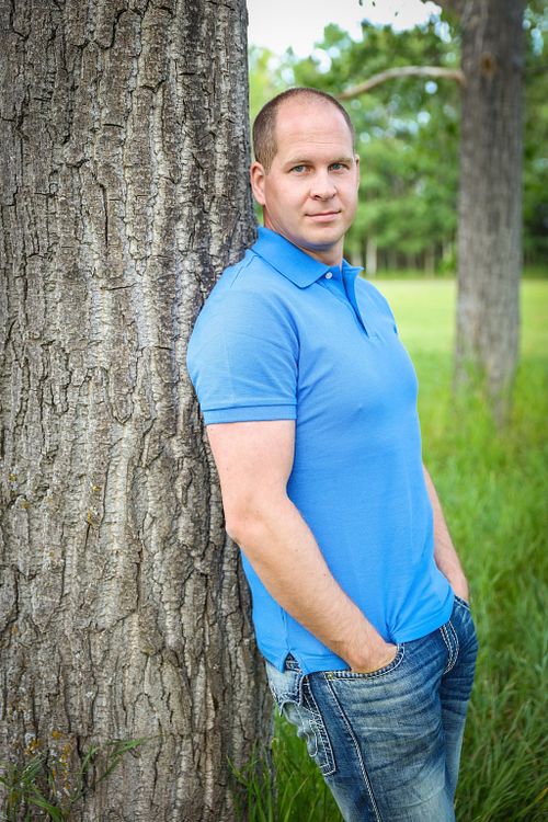 I am Timm, a creative and passionate photographer based in beautiful British Columbia, Canada.