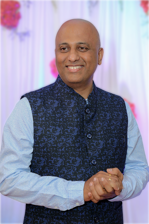 I am NILESH TELI from the vibrant city of Mumbai. I am a nature enthusiast, a hobby photographer, and a proud cancer survivor of 14 years.