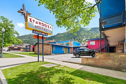 Stardust Motel