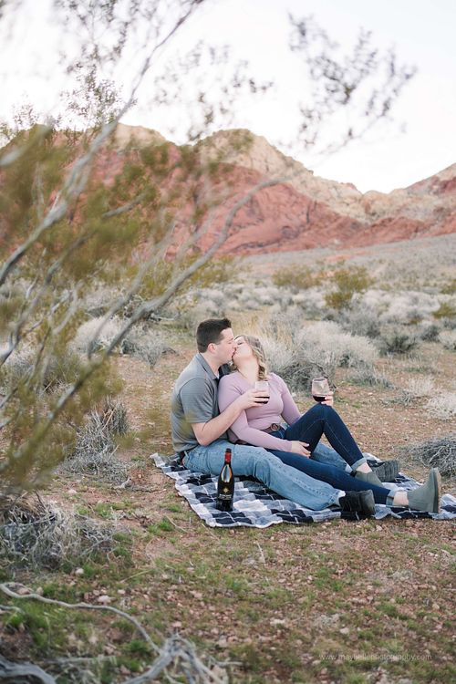 Red Rock Canyon, Las Vegas Nevada Engagement Photoshoot