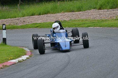 Van Diemen RF85 driven by Paul Harris