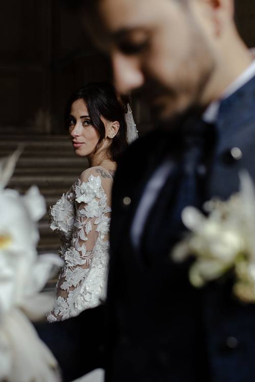 STILE POETICO E RAFFINATO