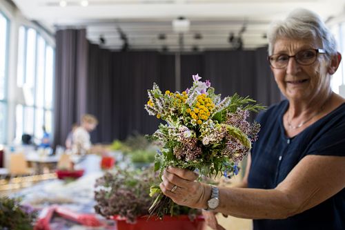 Kräuterstraussbinden