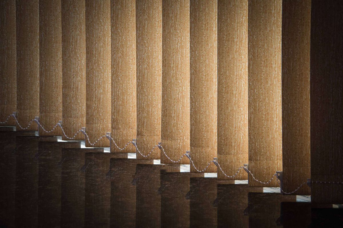 window blinds, window dressing, decorative blind