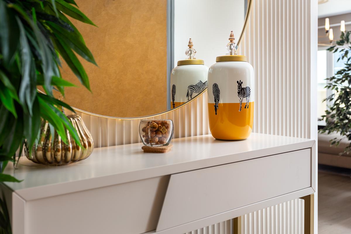 Fotografia de no Apartamento Montijo, destacando a decora&ccedil;&atilde;o com Estilo Africano.