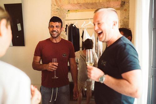fotografo matrimonio Capo Spartivento, gay wedding in sardinia at capo spartivento lighthouse