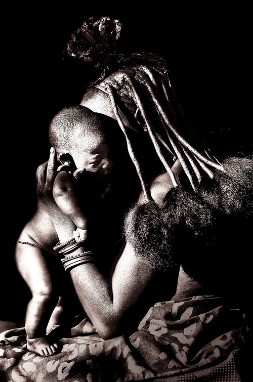 Portrait d'une femme et son enfant Imbas de Namibie