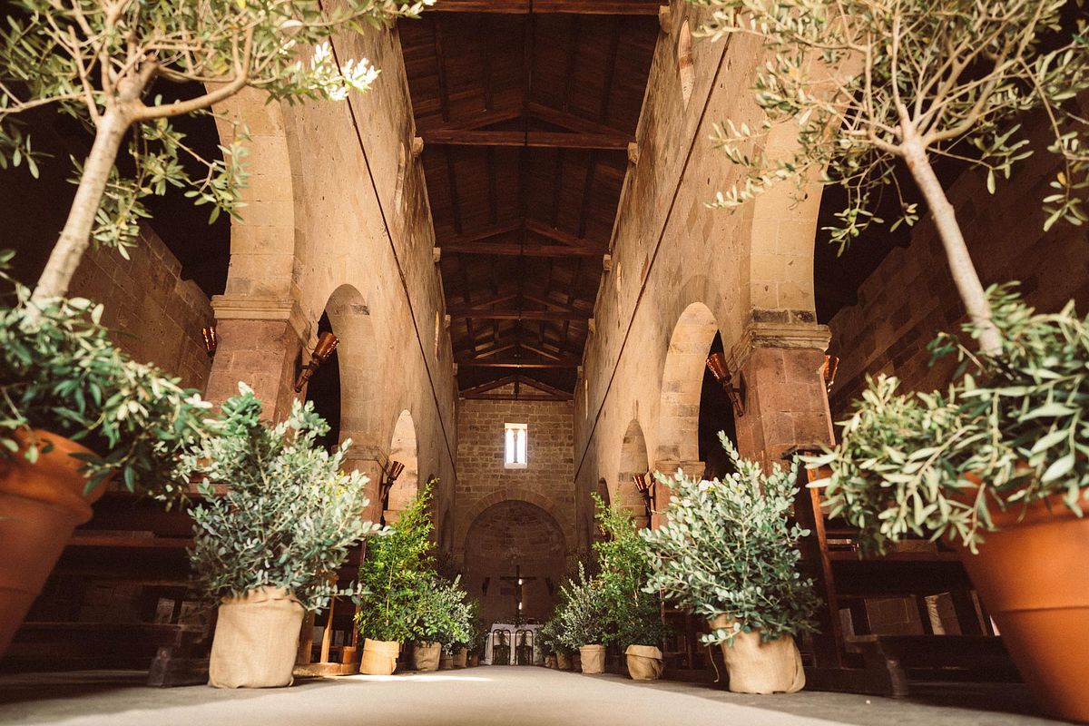 fotografo matrimonio Sardegna chiesa Madonna di Monserrato Tratalias Vecchia