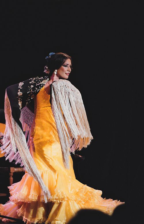 Dance photo session in a studio in Poznań, Poland