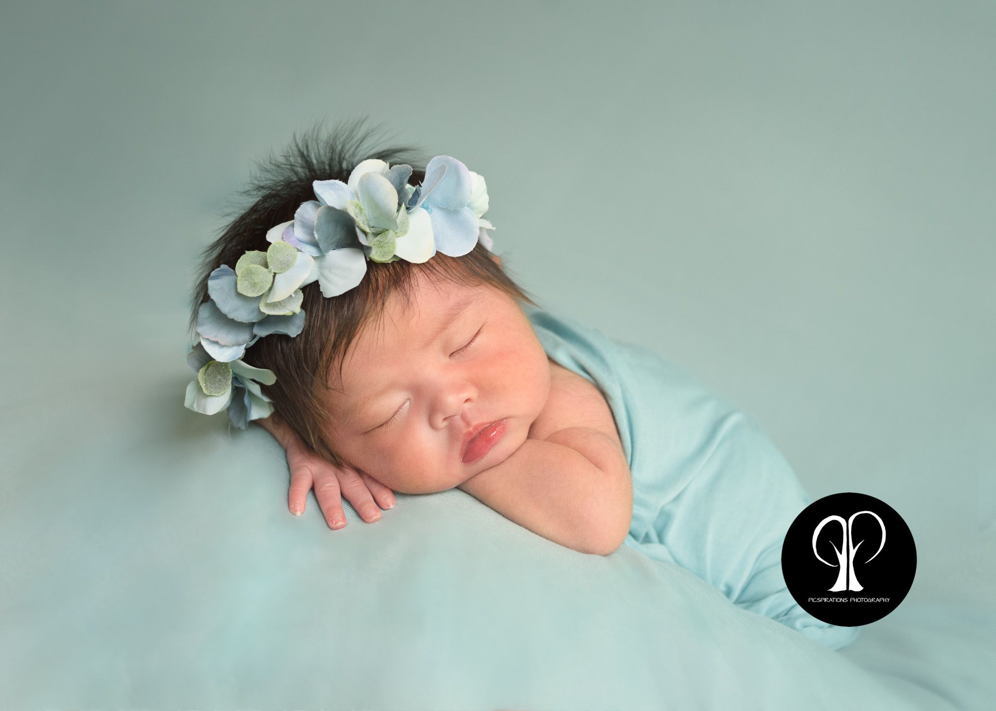 Newborn Photography - Picspirations Photography (41)