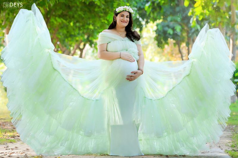 DP020 - Ruffled Tea Green Maternity Shoot Gown