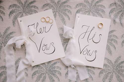 Bride & Groom get ready for the wedding day