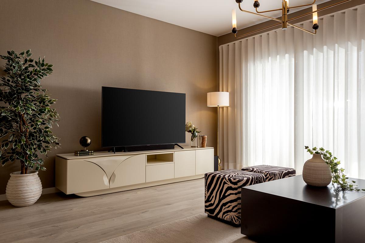 Fotografia de no Apartamento Montijo, destacando a decora&ccedil;&atilde;o com Estilo Africano.