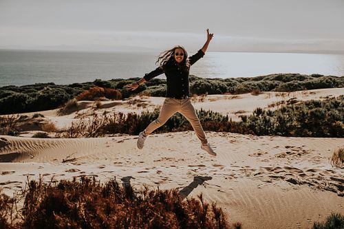 Tauche ein in die Welt von Christian, in der echte Momente, tiefe Gef&uuml;hle und besondere Augenblicke authentisch eingefangen werden.