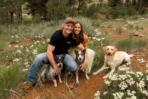 Because every wag, purr, and nuzzle deserves to be captured.