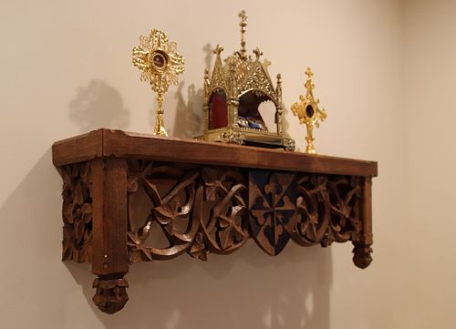 picture of the second shelf with its reliquaries in the Dominican Sisters' Chapel in Columbus, Ohio