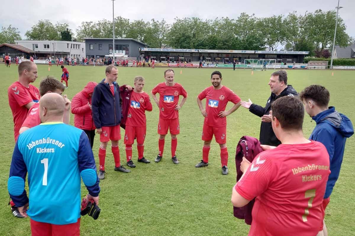 Trainerbesprechung vor dem Turnier